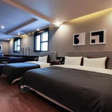 Brown-Dot Hotel Yangjeong Busan Buitenkant foto
