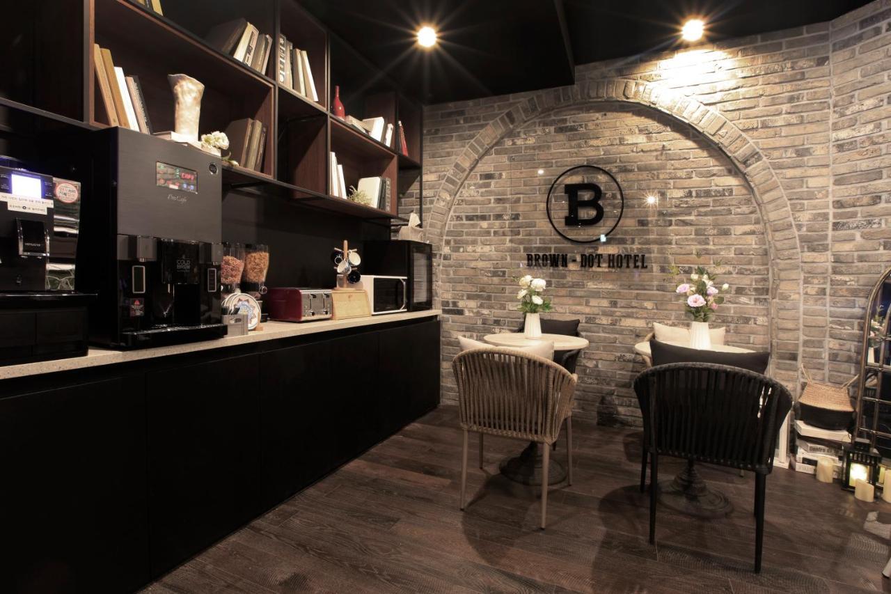 Brown-Dot Hotel Yangjeong Busan Buitenkant foto