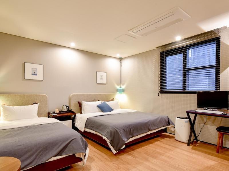 Brown-Dot Hotel Yangjeong Busan Buitenkant foto