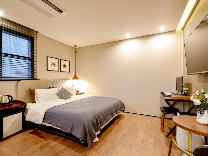 Brown-Dot Hotel Yangjeong Busan Buitenkant foto