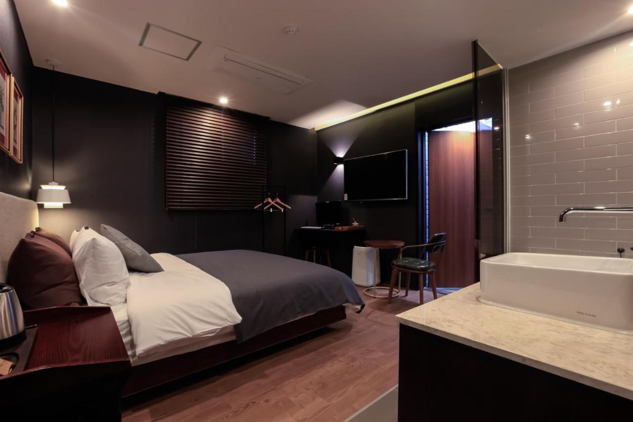 Brown-Dot Hotel Yangjeong Busan Buitenkant foto