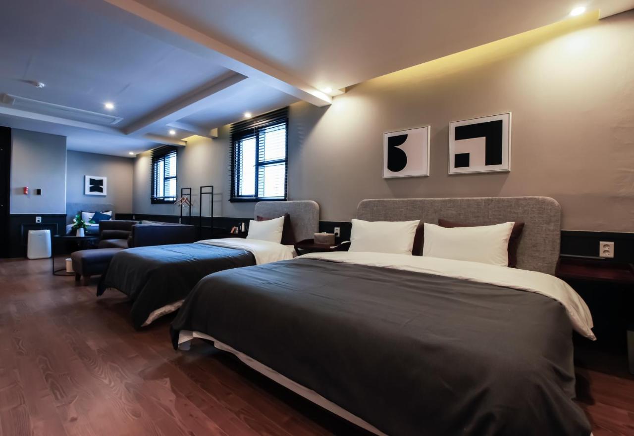 Brown-Dot Hotel Yangjeong Busan Buitenkant foto