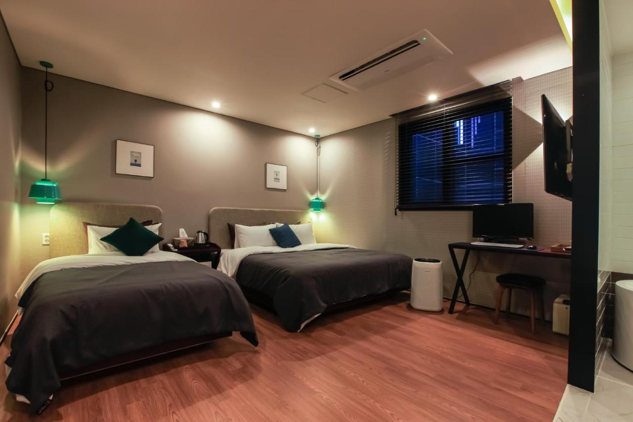 Brown-Dot Hotel Yangjeong Busan Buitenkant foto